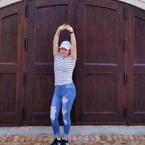 Meet your Posher, Yesenia